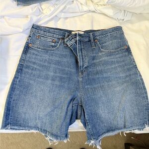 Madewell high rise mid-length denim shorts, size 32